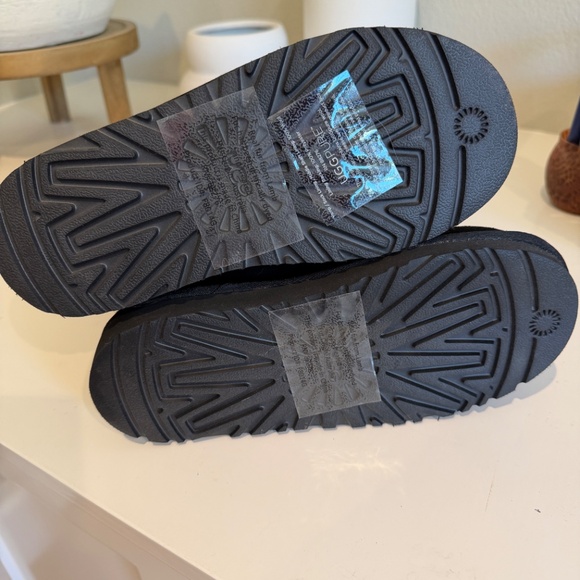 UGG MADDI BOOTS 3 - Picture 5 of 5